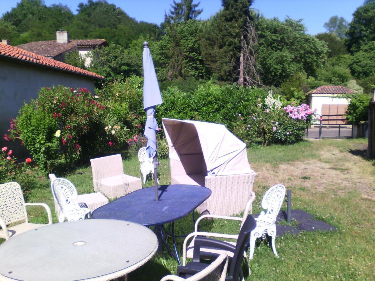 L'Ancien Patronage Affittacamere Caumont-sur-Garonne Esterno foto