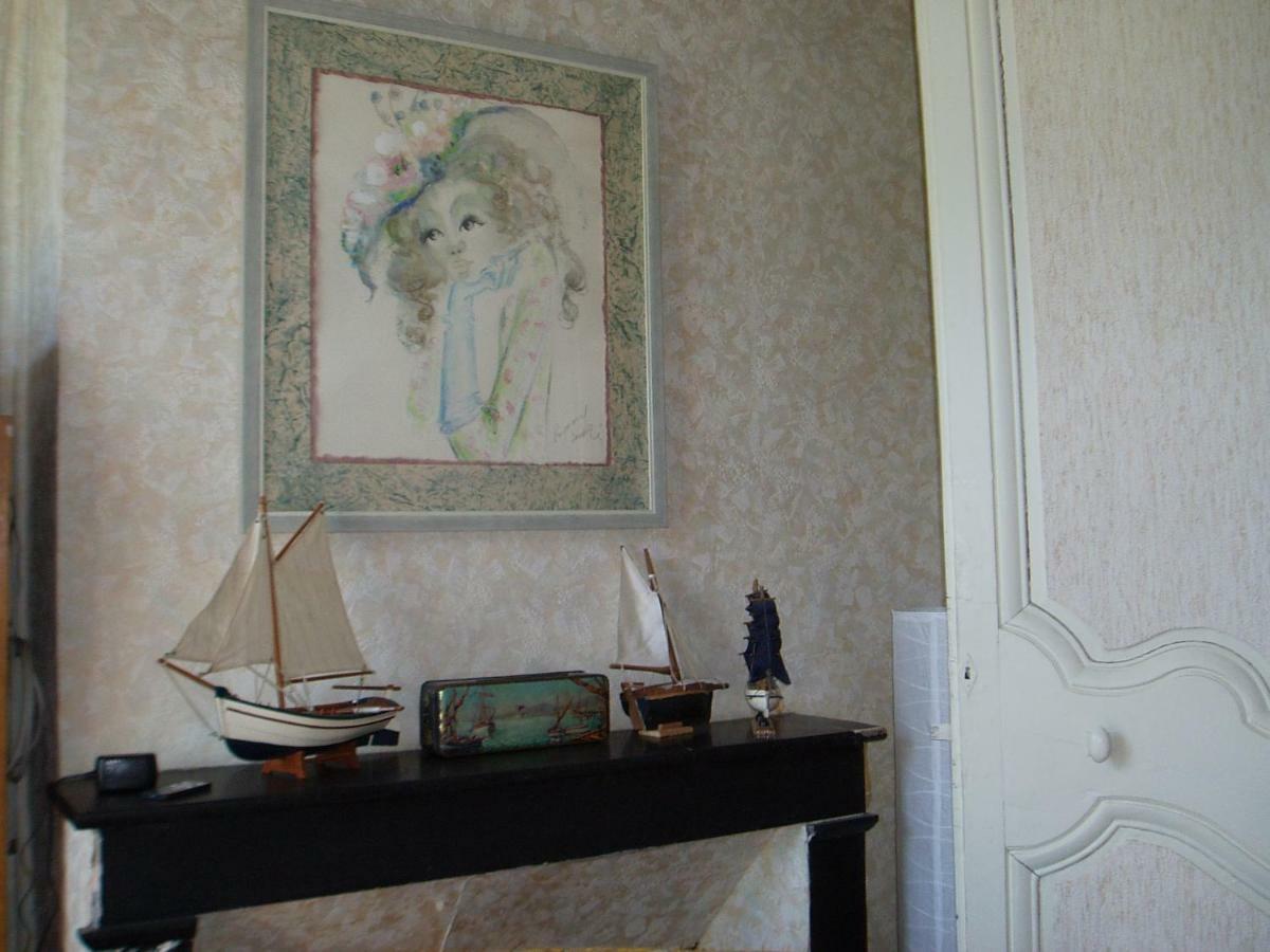 L'Ancien Patronage Affittacamere Caumont-sur-Garonne Esterno foto